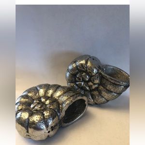 Rare beautiful nautilus metal salt and pepper shakers